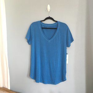 NWT Blue Askya shirt in Size M